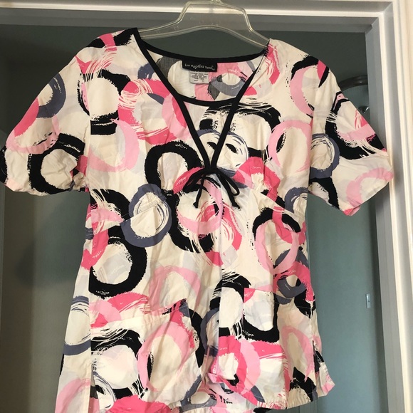 Scrub top - Picture 3 of 6